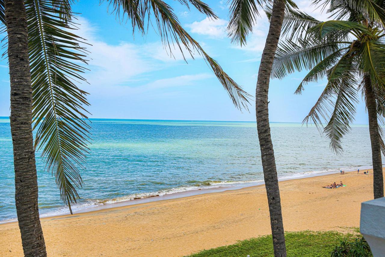 Earl'S Regent Negombo Hotel ภายนอก รูปภาพ