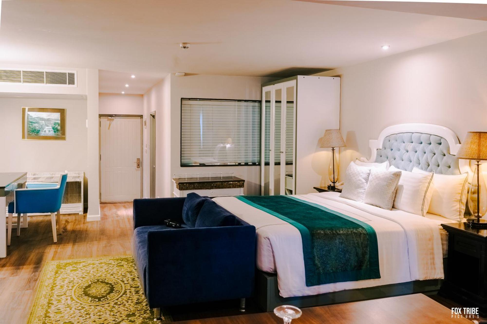 Earl'S Regent Negombo Hotel ภายนอก รูปภาพ