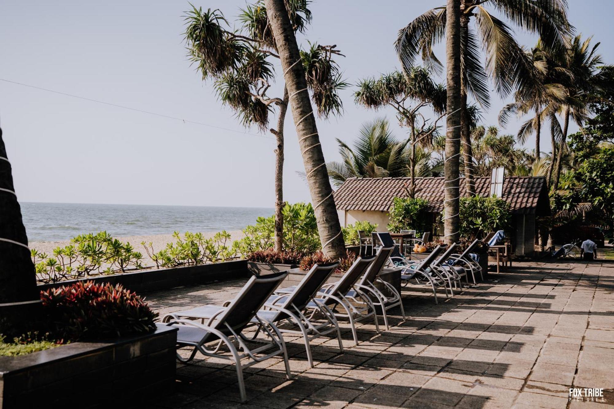 Earl'S Regent Negombo Hotel ภายนอก รูปภาพ